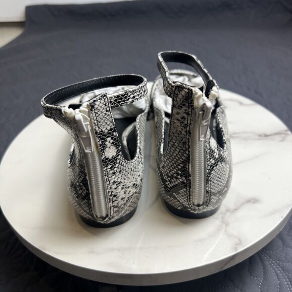 Rampage Blakely Flat Ballet Shoes Ankle Strap BW Snake Skin SZ 7 NWOB Preppy - Picture 4 of 10